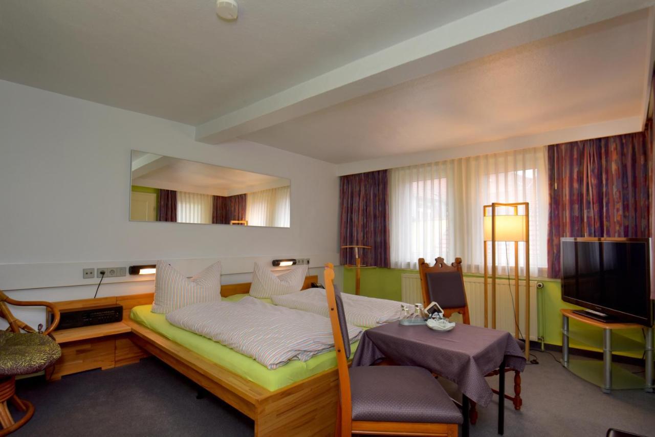 Hotel Goldene Sonne Arnstadt Bagian luar foto