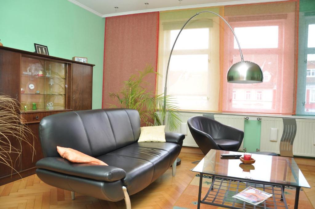 Hotel Goldene Sonne Arnstadt Bagian luar foto